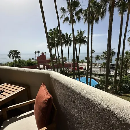 Benalbeach Con Vistas Al Mar Apartment *